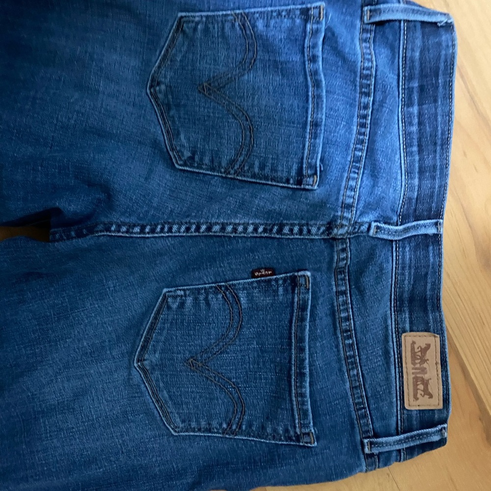 Levi’s perfect waist jeans